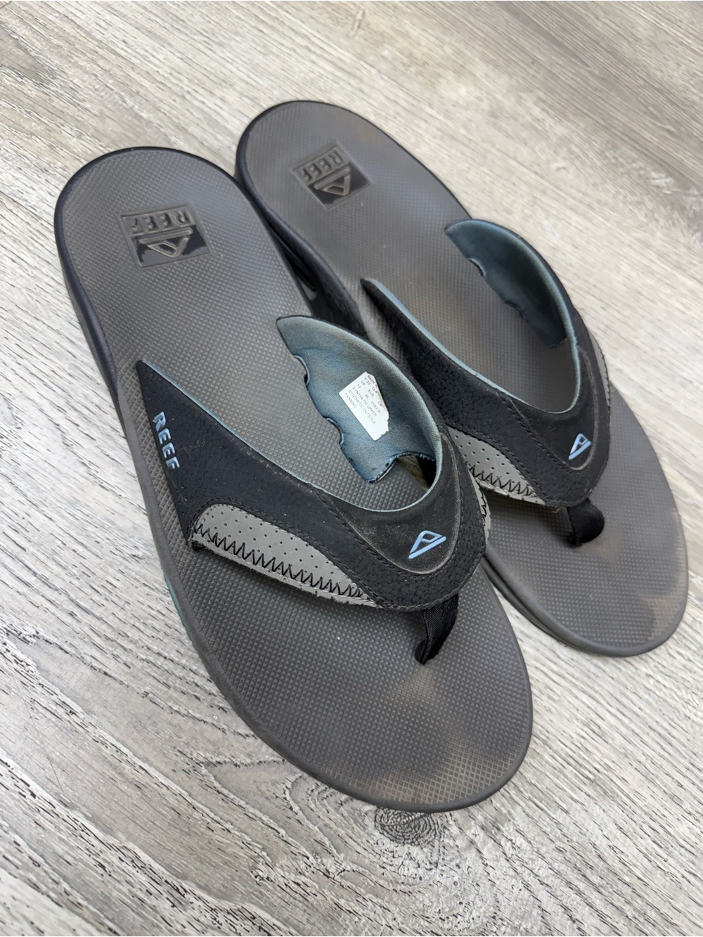 Reef Black and Gray Men's Flip Flops - Picture 4 of 6